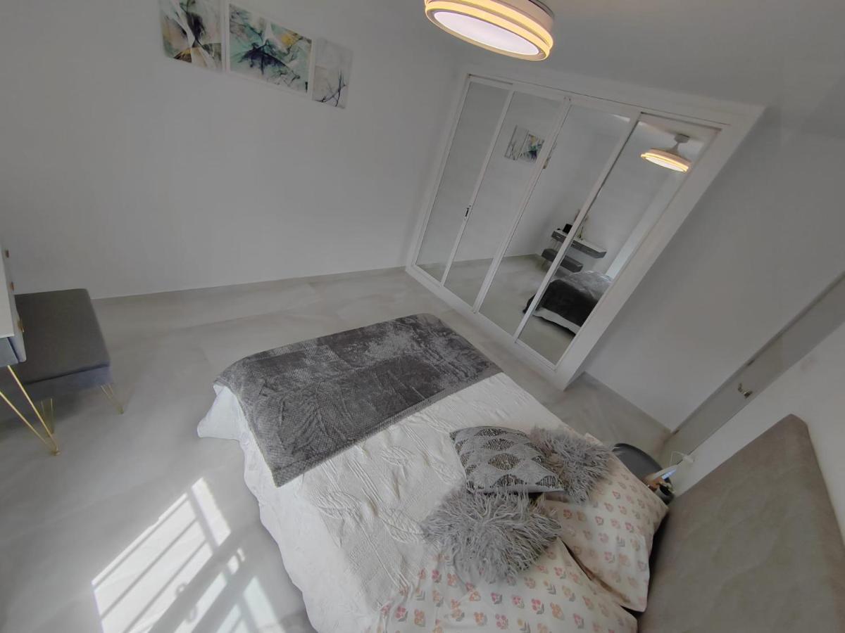 בנאלמדנה Apartamento La Torre,200M Hasta La Playa מראה חיצוני תמונה