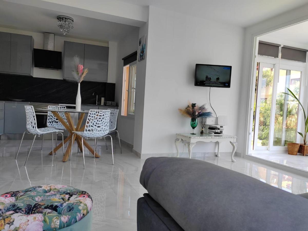 בנאלמדנה Apartamento La Torre,200M Hasta La Playa מראה חיצוני תמונה