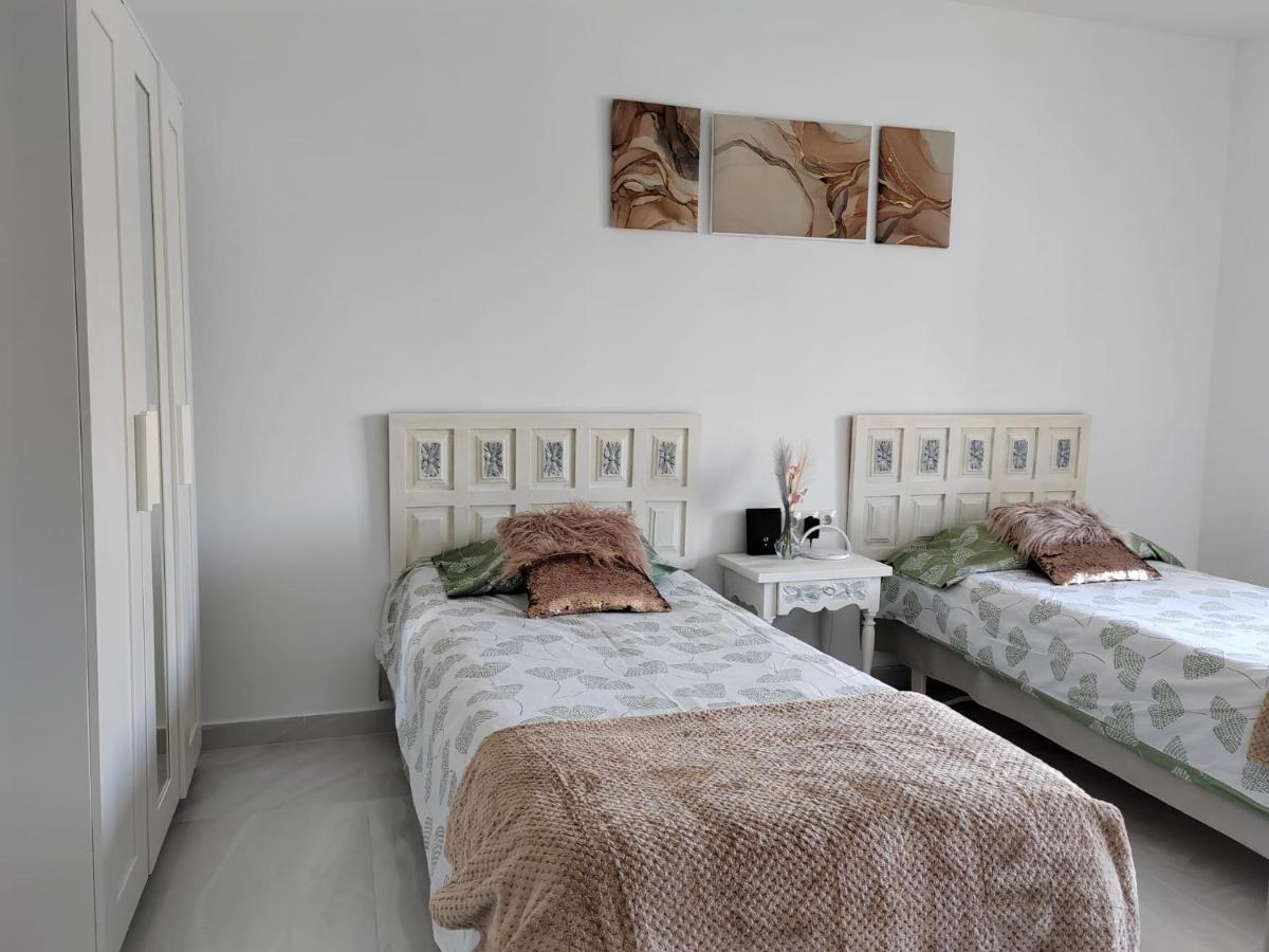 בנאלמדנה Apartamento La Torre,200M Hasta La Playa מראה חיצוני תמונה