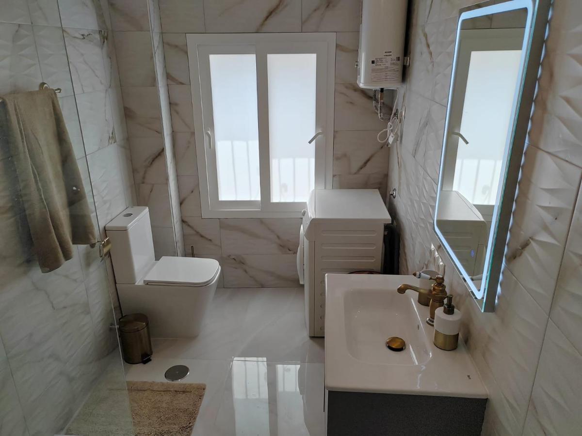 בנאלמדנה Apartamento La Torre,200M Hasta La Playa מראה חיצוני תמונה