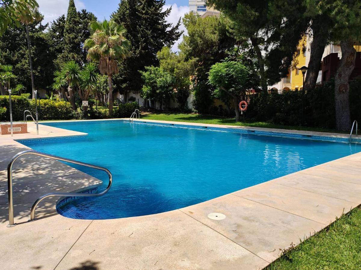 בנאלמדנה Apartamento La Torre,200M Hasta La Playa מראה חיצוני תמונה