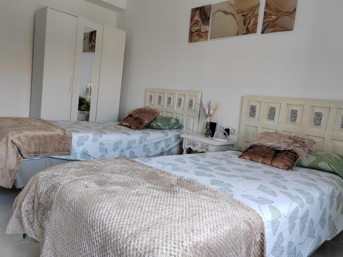 בנאלמדנה Apartamento La Torre,200M Hasta La Playa מראה חיצוני תמונה