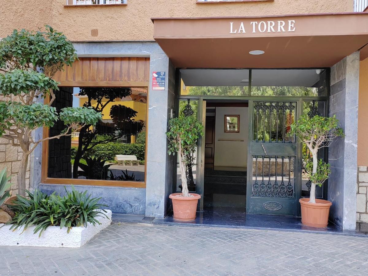 בנאלמדנה Apartamento La Torre,200M Hasta La Playa מראה חיצוני תמונה