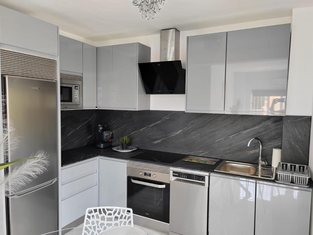 בנאלמדנה Apartamento La Torre,200M Hasta La Playa מראה חיצוני תמונה